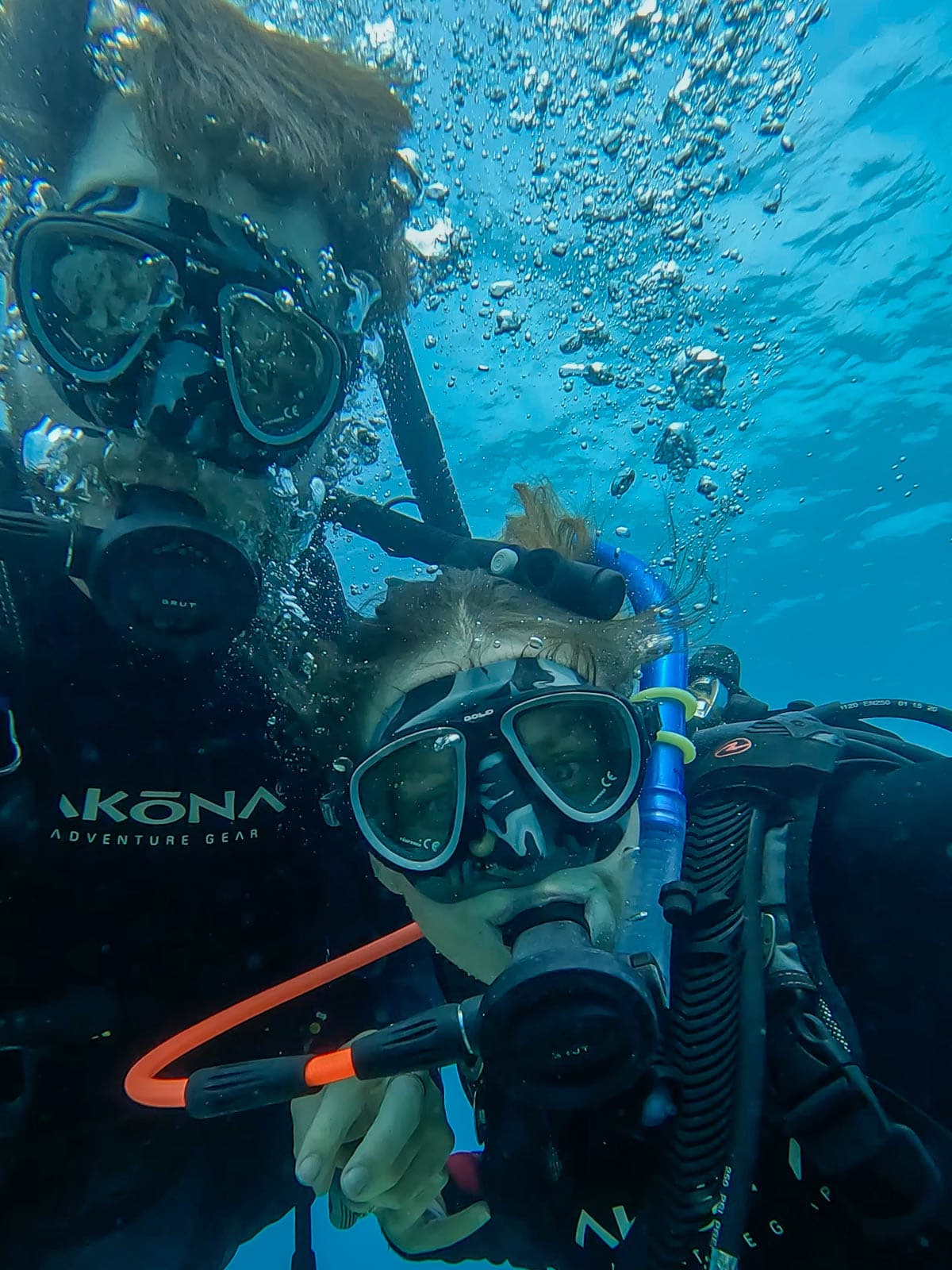 Couple scuba diving in Florida